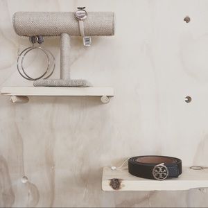 TORY BURCH REVERSIBLE GOLD LOGO BELT 1.5”